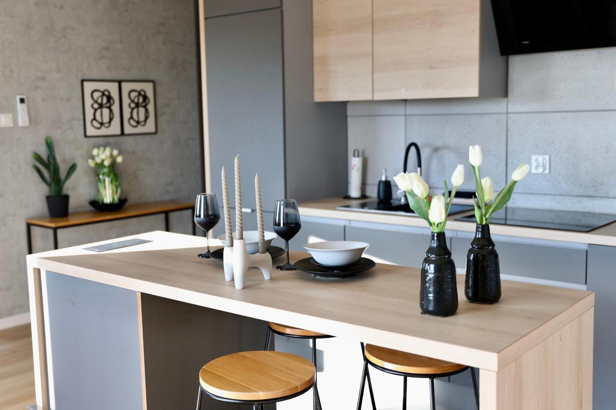 Capital Towers Grand Apartment